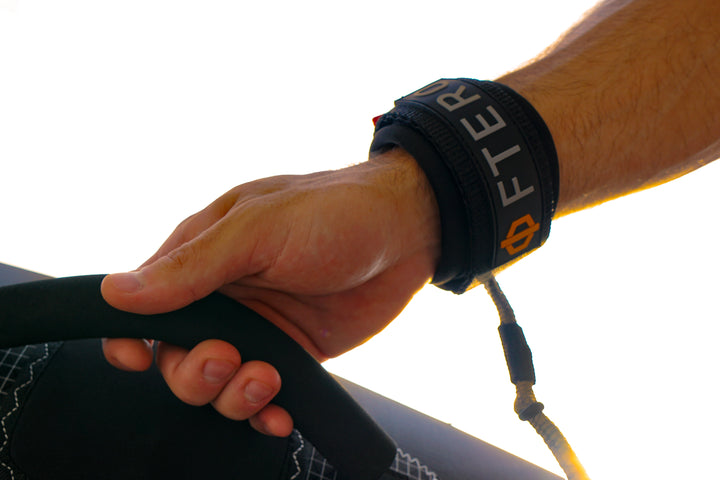FTERO Wing Dyneema Corded Hand Leash action